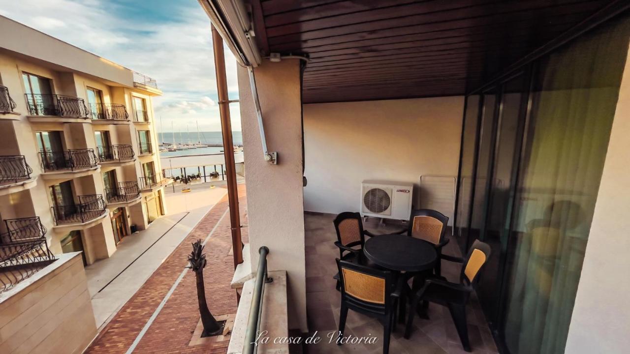 La Casa De Victoria - Holiday Apartment بالشيك المظهر الخارجي الصورة